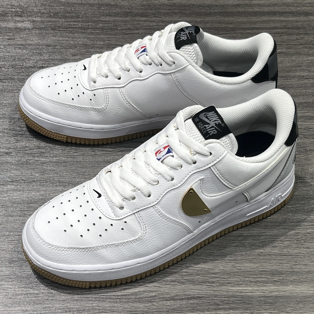 42码/NIKE/af1低帮黑白配色/95新 公价999 店
