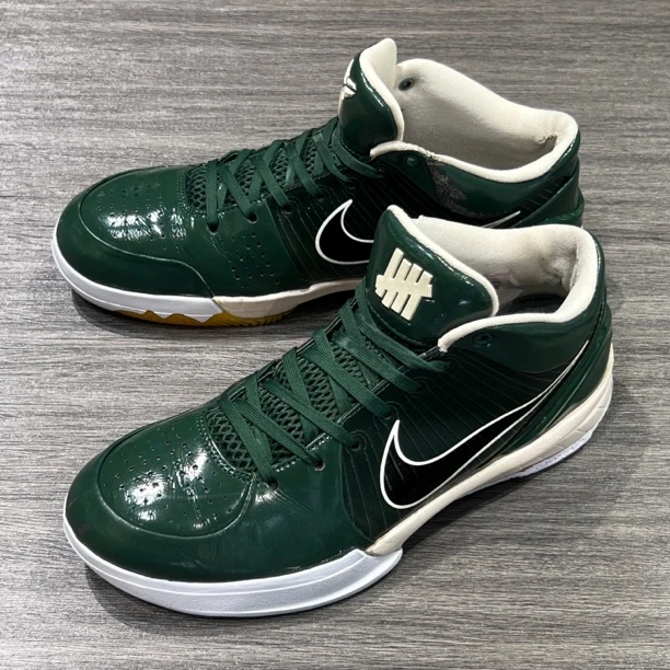 43码/NIKE/科比4雄鹿配色/9新/公价3349 换全新大底 店