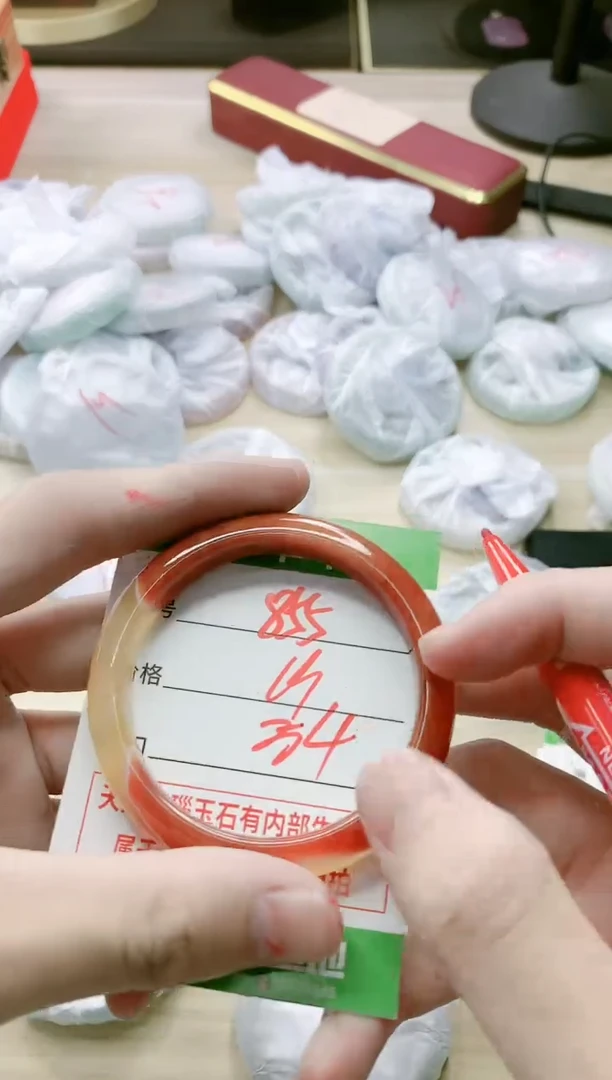 【闪购商品】玛瑙/玉髓手镯未镶嵌855