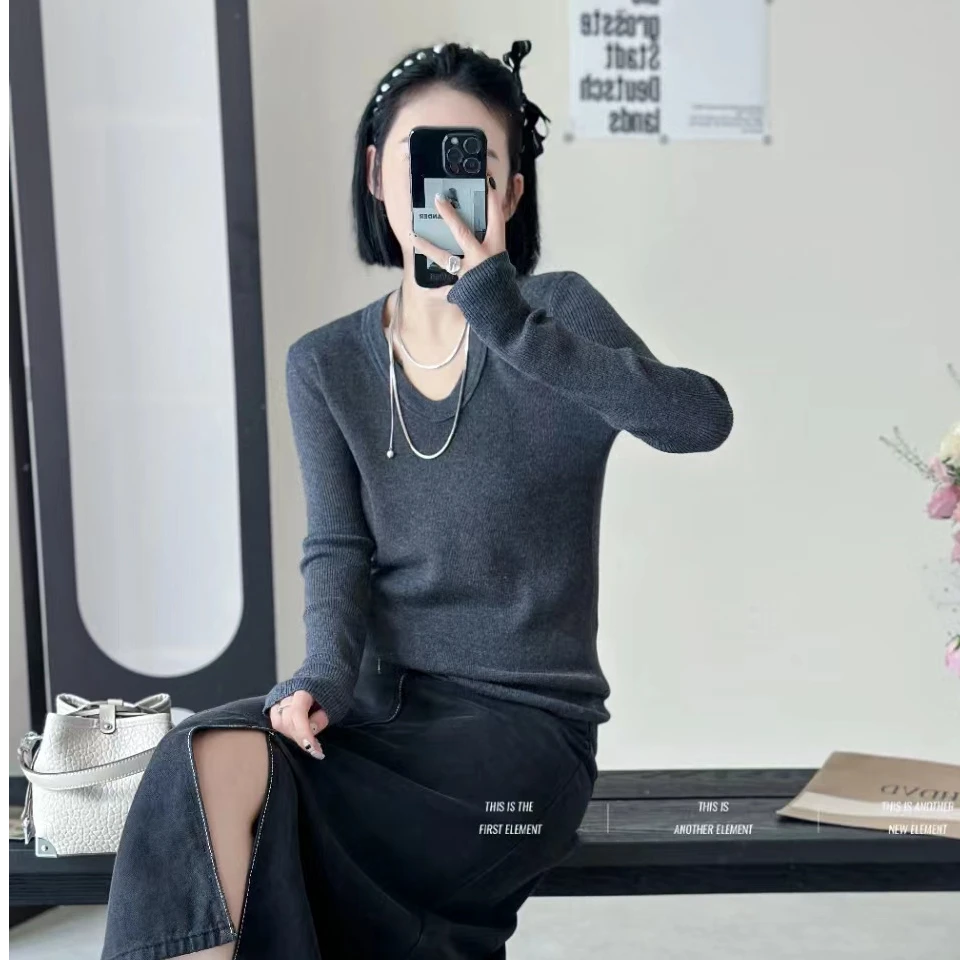 女士圆鸡心领羊毛针织打底鸡心领时尚高弹百搭打底保暖羊毛衫