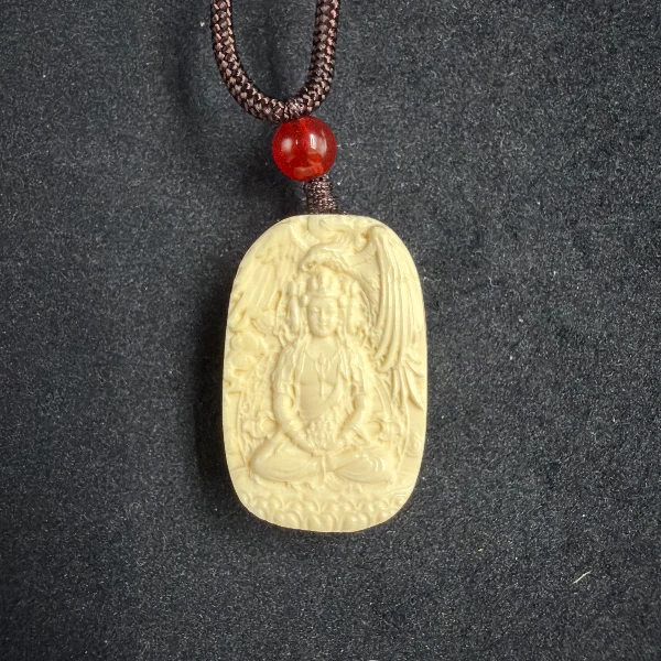 P71034天然猛犸牙大日如来吊坠 支持鉴定 假一罚四