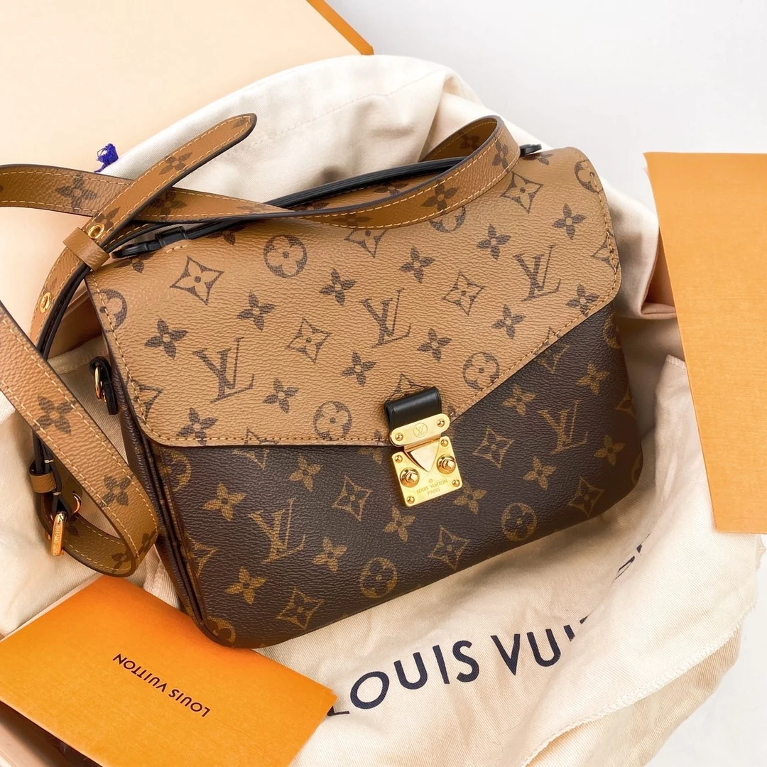 99新 LouisVuitton/路易威登 老花PochetteMétis拼色邮差包