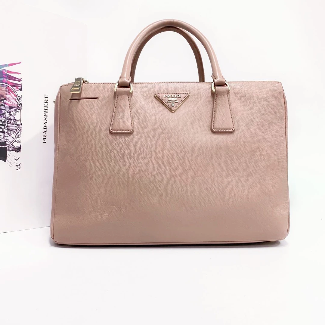 95新 Prada/普拉达 裸粉色十字纹杀手包