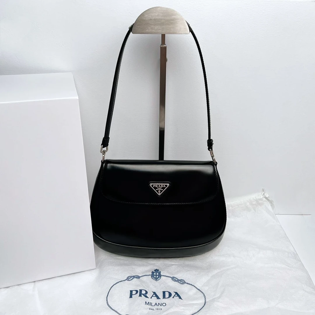 99新 Prada/普拉达 PRADA新款Cleo牛皮翻盖腋下包hobo单肩包网红