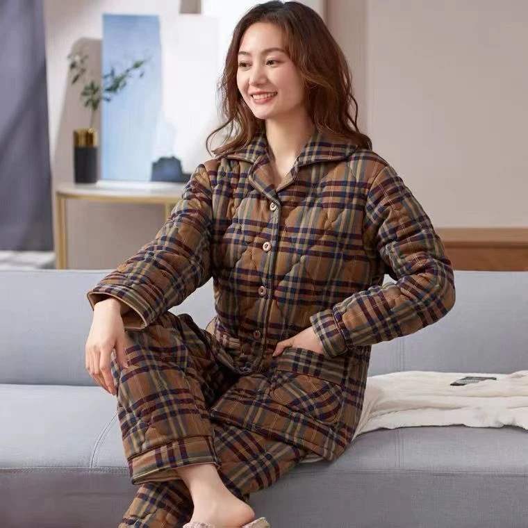 睡衣女纯棉三层夹棉秋冬季加厚保暖加大冬天棉袄棉服格子女家居服