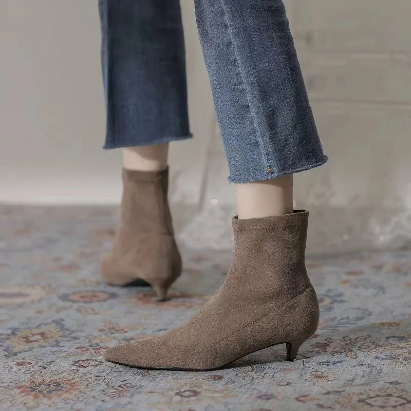 2024新款网红细跟春秋单靴尖头绒面小猫跟短靴女高跟弹力瘦瘦靴子