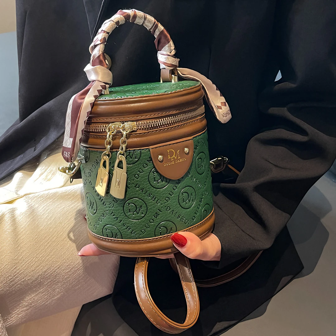 高级质感小包包女夏季洋气百搭小众设计斜挎包高档女士手提水桶包