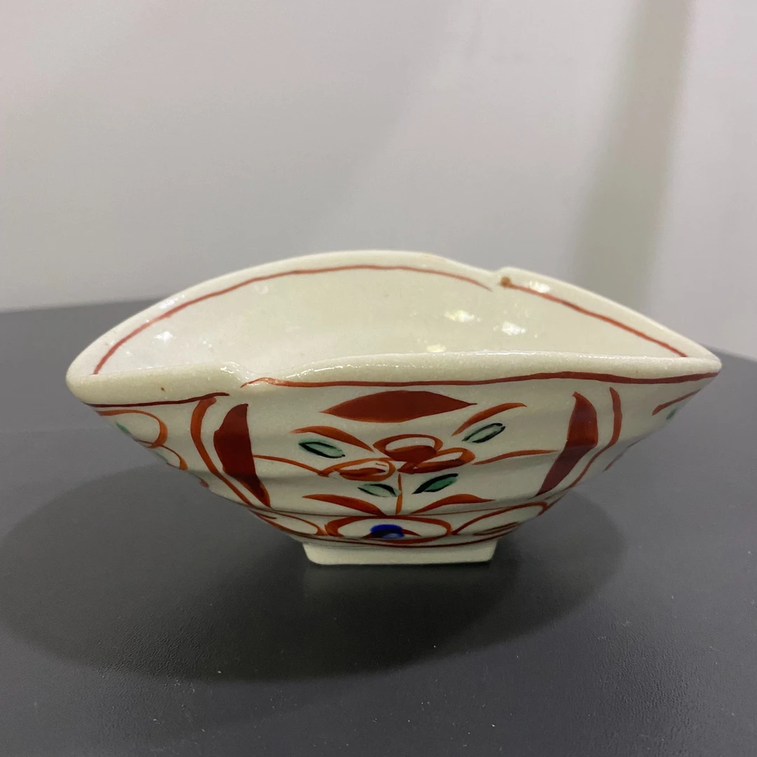 【单支】日本进口有田烧圭山窑手绘赤绘变形扇形陶瓷小钵