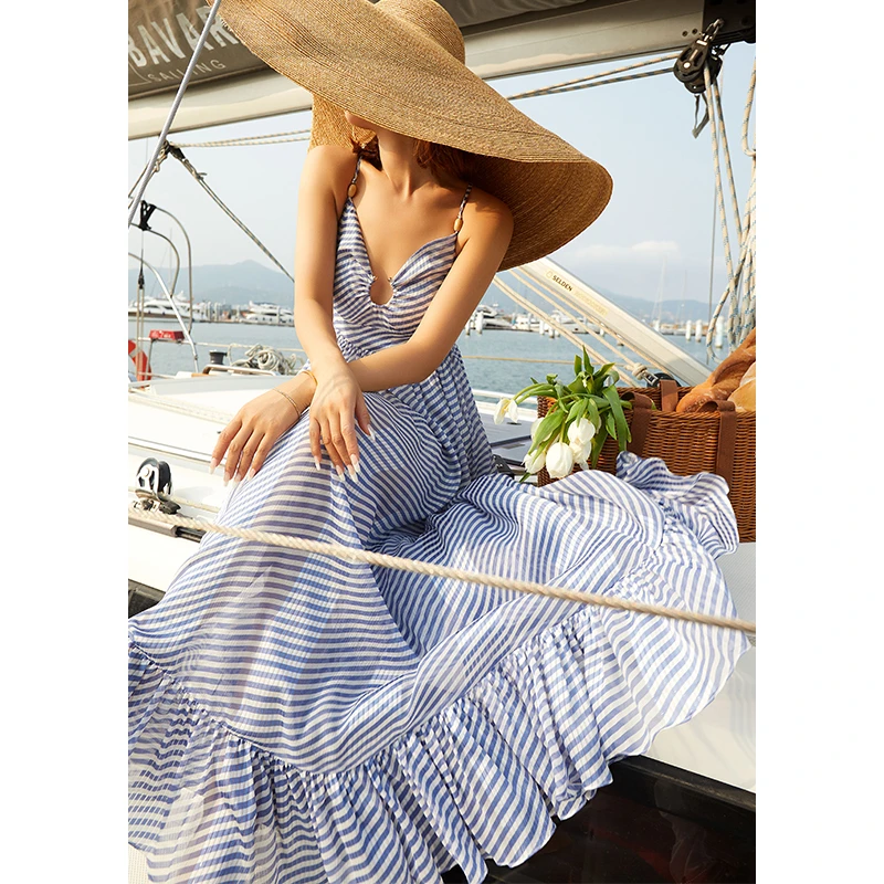法式度假风条纹气质吊带连衣裙夏季新品长款大摆裙70216