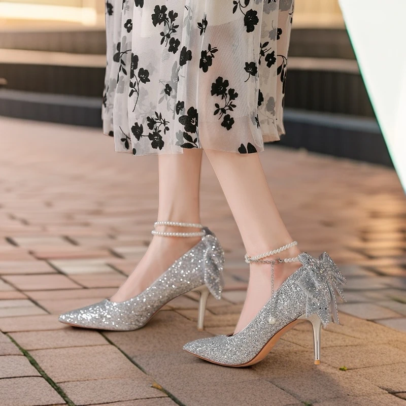 秀禾婚纱新娘水晶亮片成人礼珍珠链条蝴蝶结女高跟鞋婚鞋