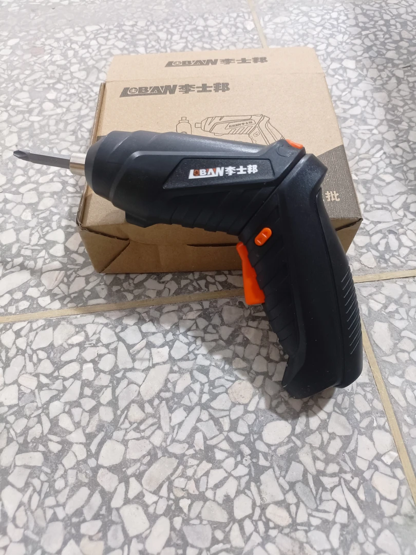 电动螺丝刀家用工具代一个批头