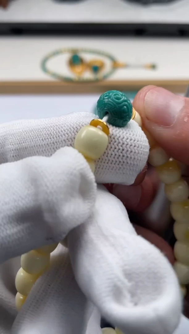 【闪购商品】蜜蜡裸石18K金镶嵌手串手串手串手串