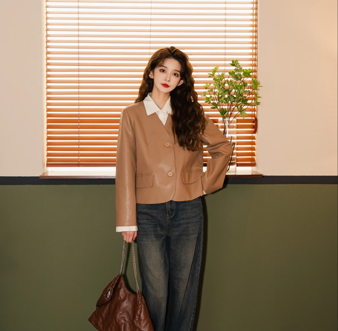 余紫绮【初秋恋】港风纯色长袖上衣女外套早秋皮衣ZSA090116