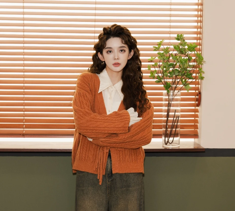 余紫绮【秋日】新款秋冬经典设计毛衣开衫外套ZM102318