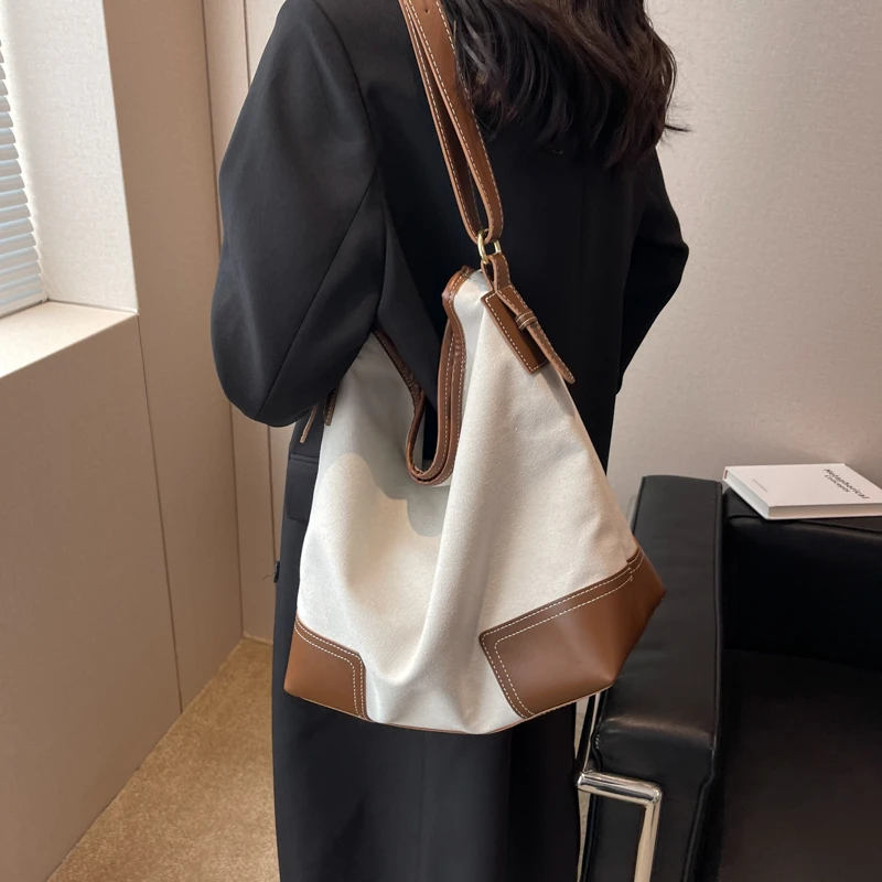 2024新款高级质感大容量水桶包包女时尚百搭简约单肩帆布韩版大包