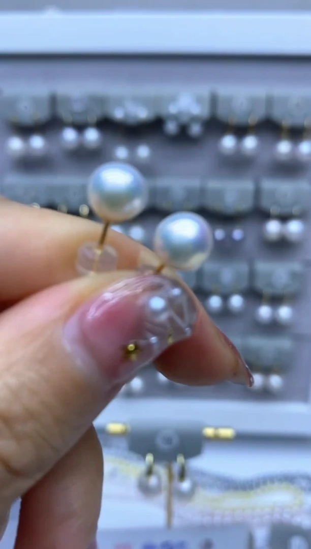 【闪购商品】淡水珍珠耳饰18K金镶嵌701