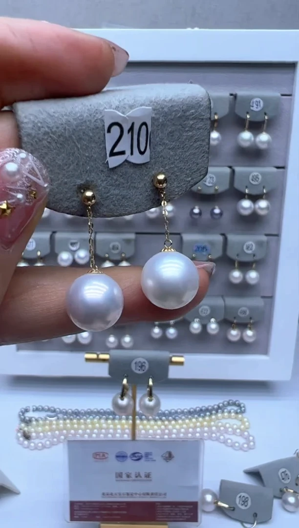 【闪购商品】淡水珍珠耳饰18K金镶嵌210