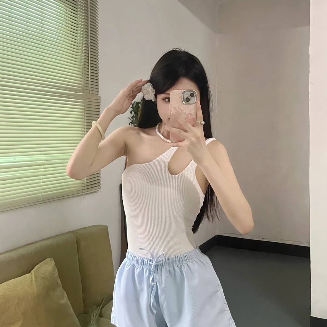 纯欲少女小香风双肩简约宽松平角沙滩裤温泉度假休闲连体游泳衣女