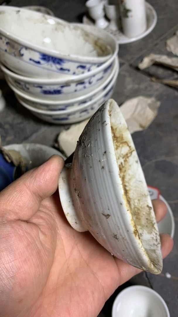 素胎白色釉斗笠盏