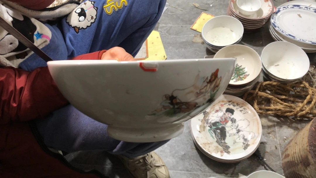 三打白骨精大茶洗 直径23厘米