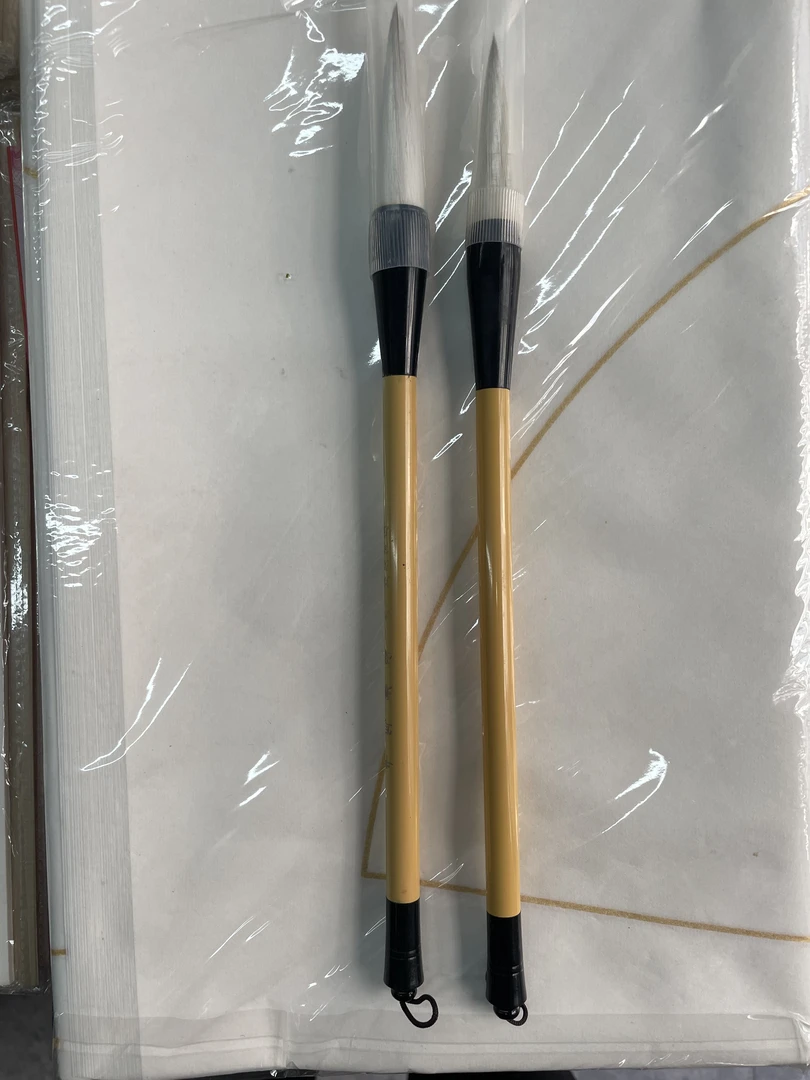 精品毛笔，大中小号都有