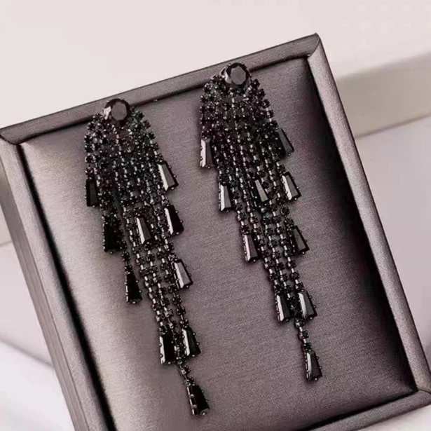 铜合金耳饰 气质时尚黑色复古经典手工轻奢耳环女-5539