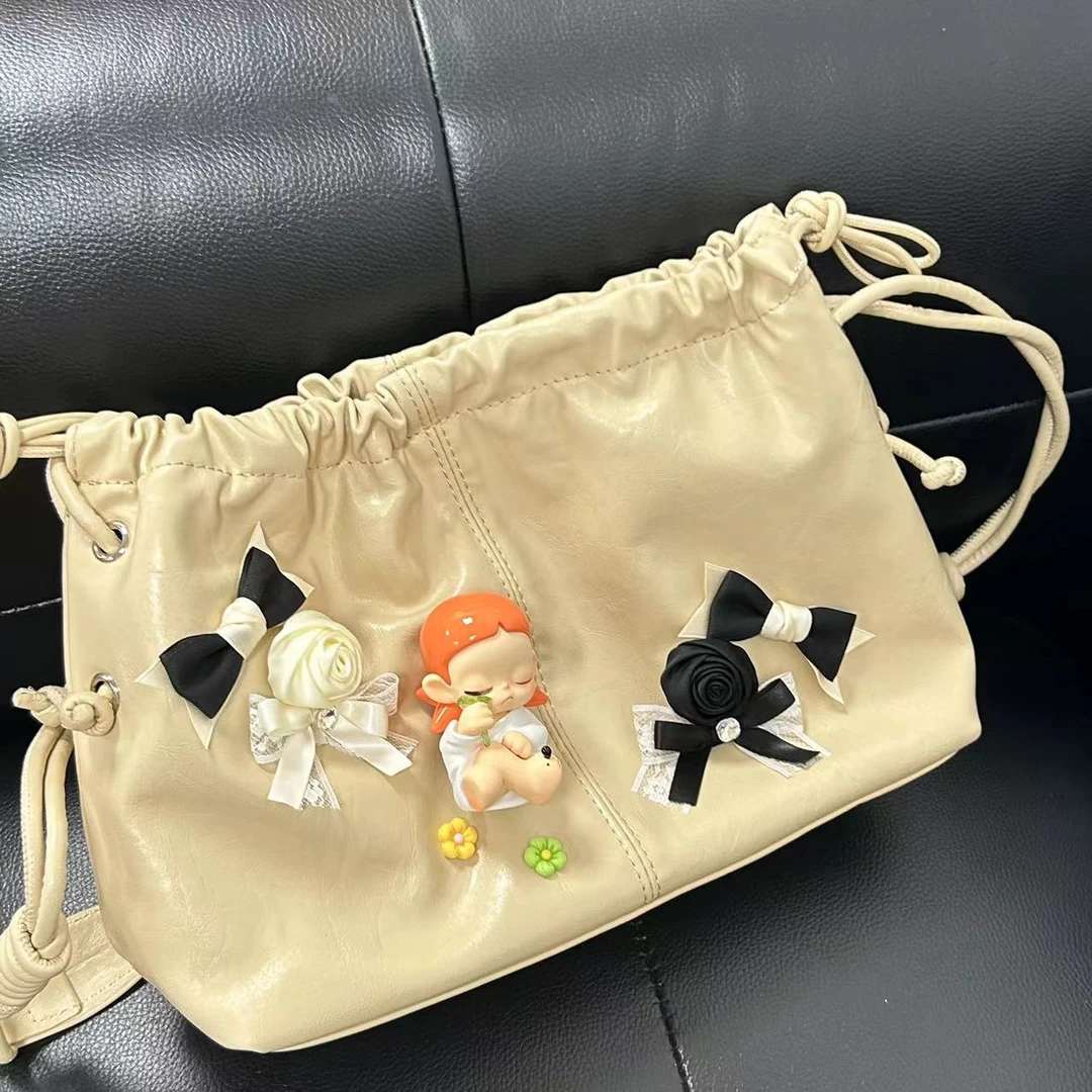 原创手工设计潮玩娃包 韩系轻奢小众设计奶茶色斜挎包