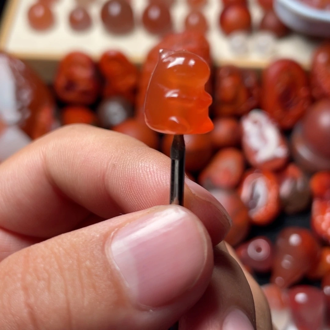 南红玛瑙手串未镶嵌