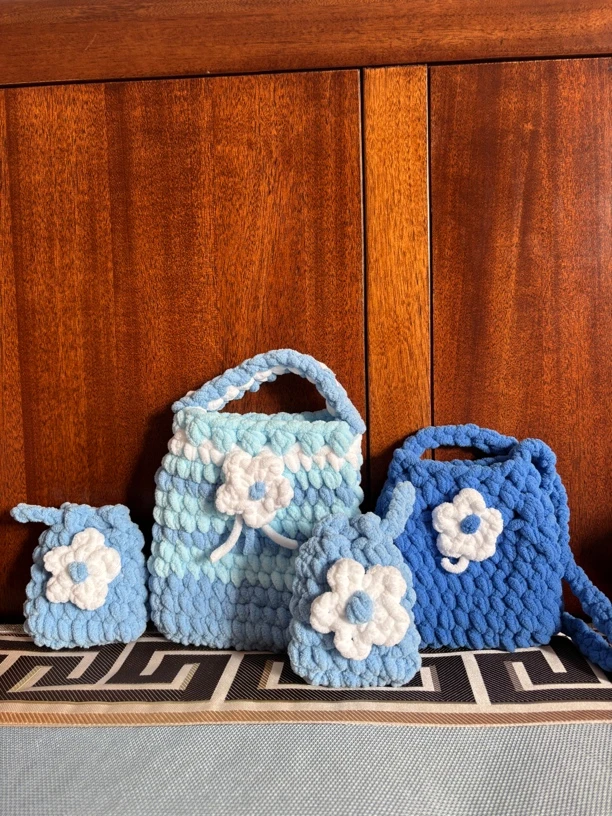 手机包、手挎包 一个、截图备注颜色