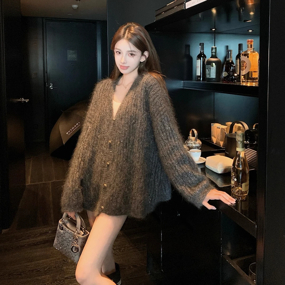 "twinkle鎏金针织系列"奢贵马海毛獨家开发金丝套头毛衣/开衫外套