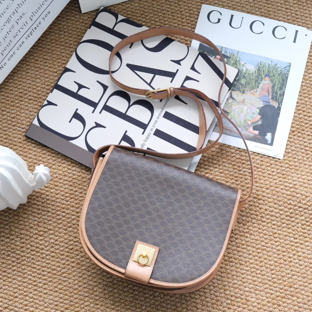 95新 Celine/思琳 老花金环斜挎包2461223