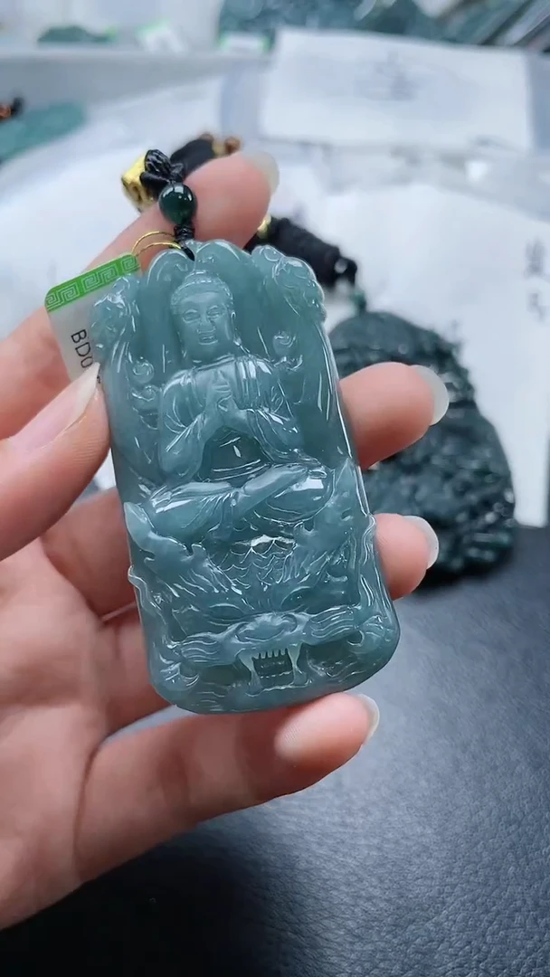 【闪购商品】翡翠颈饰未镶嵌