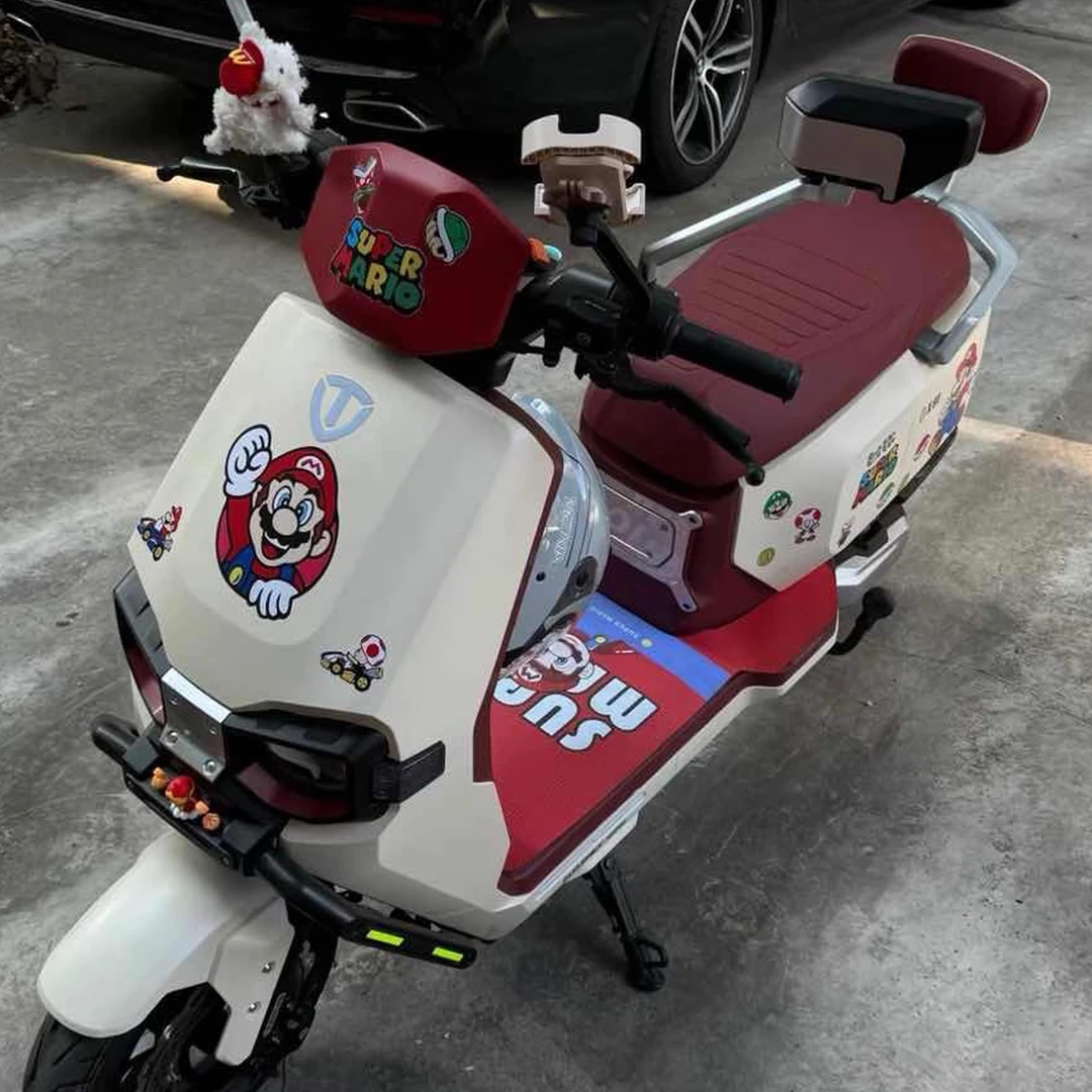 适用台铃超能S苍穹EB车身贴纸玛丽反光防水贴无牙仔3D眼睛贴画