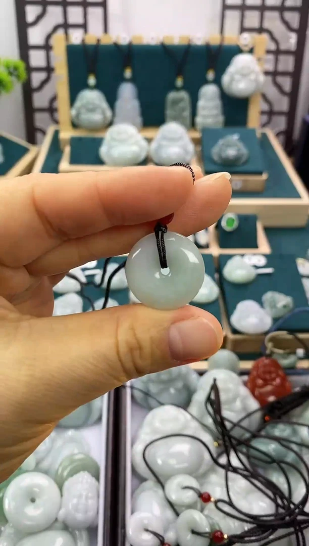 【闪购商品】翡翠颈饰未镶嵌平安扣（多样性发货发其一）