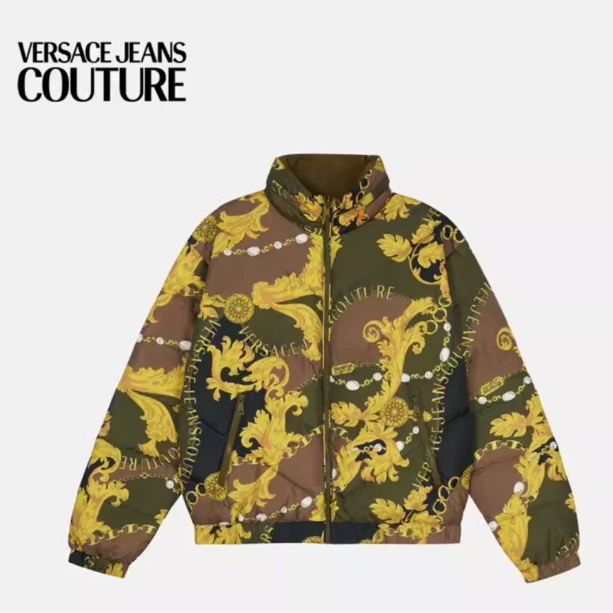 【折扣甄选】VERSACEJEANSCOUTURE冬季印花男士藏帽羽绒服