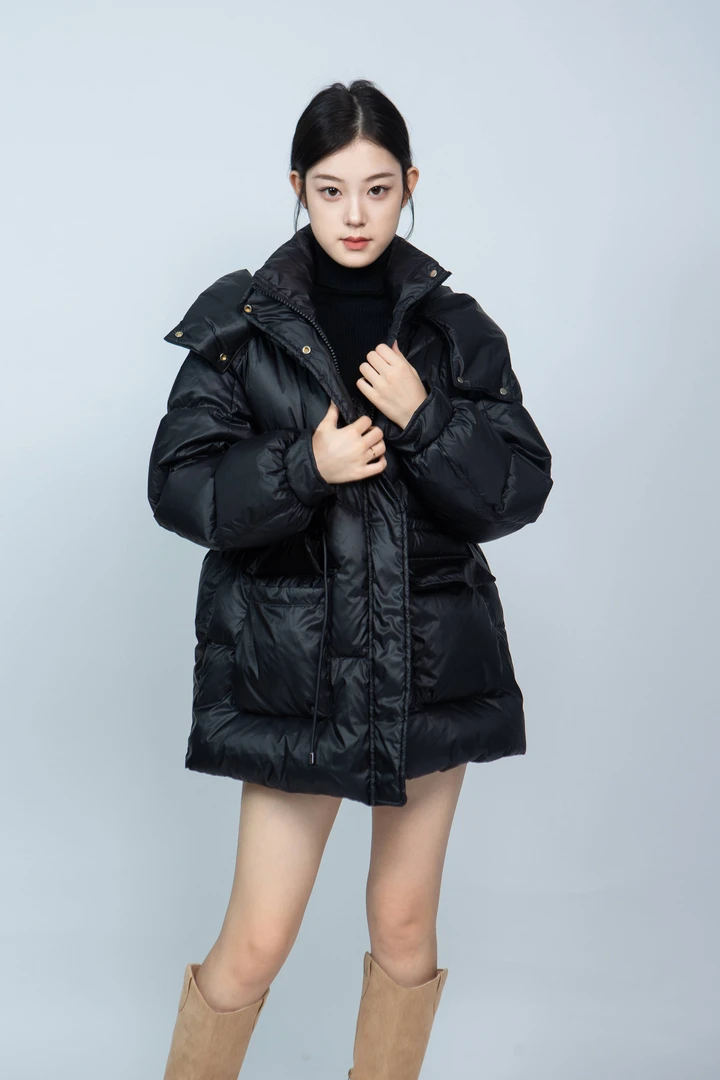 2023年冬季90绒户外加厚超厚收腰显瘦泡芙中长款女士羽绒服