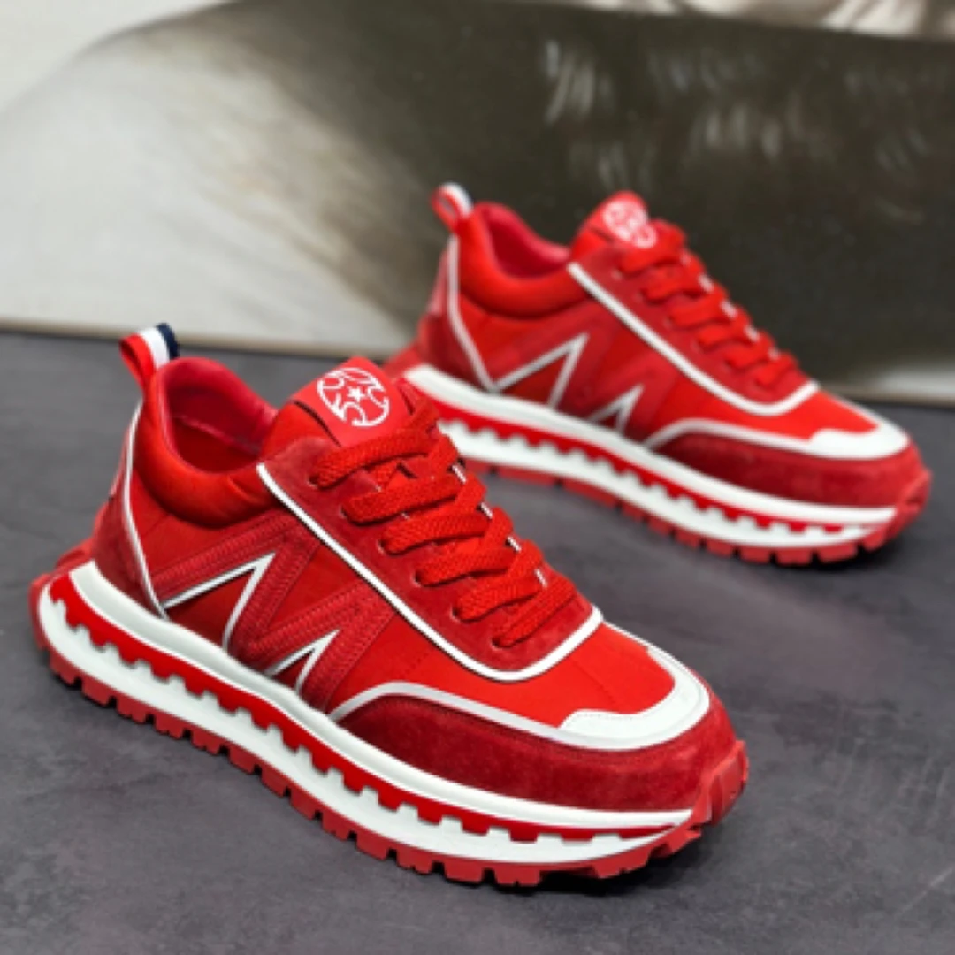 广州潮男新品阿甘男鞋运动百搭休闲皮布搭配