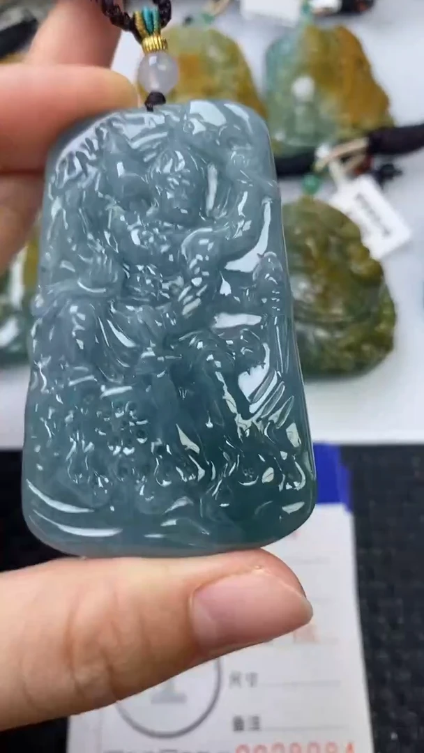【闪购商品】翡翠颈饰未镶嵌
