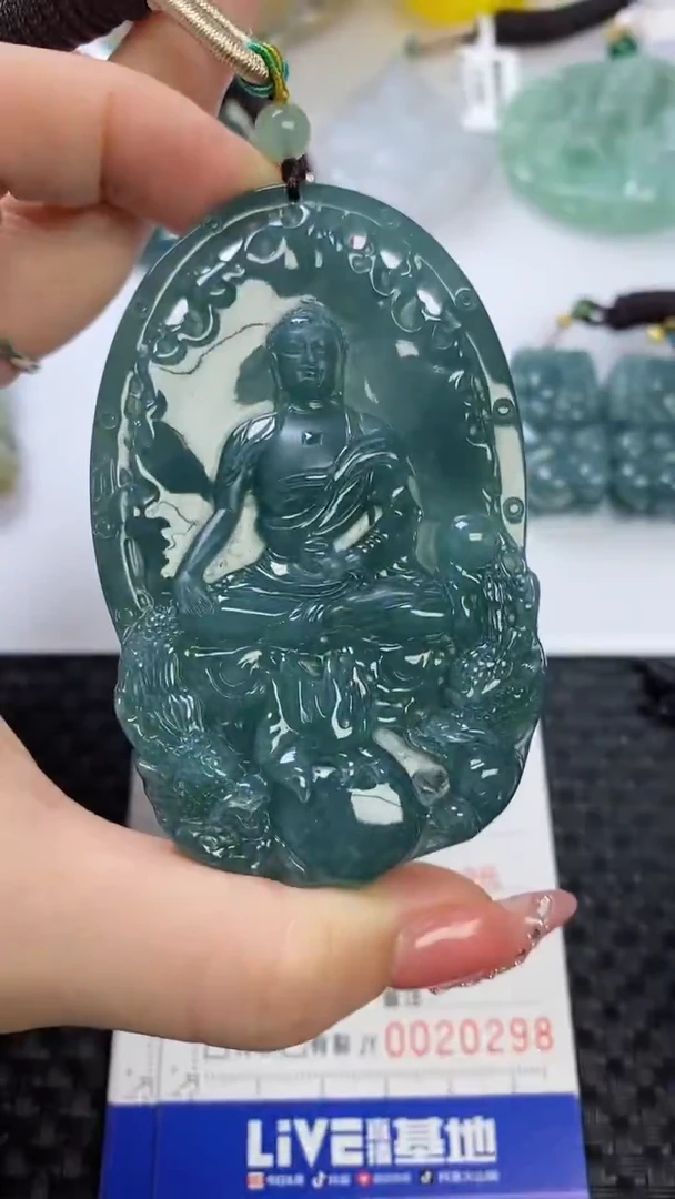 【闪购商品】翡翠颈饰未镶嵌