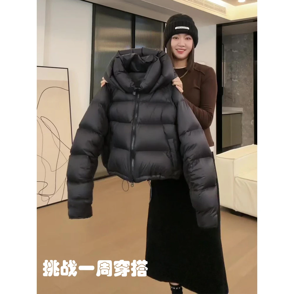 黑色短款羽绒服女2024冬季新款白鸭绒肯豆风连帽加厚小个子面包服