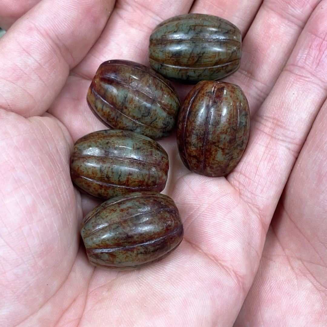 和田玉（糖玉）颈饰未镶嵌