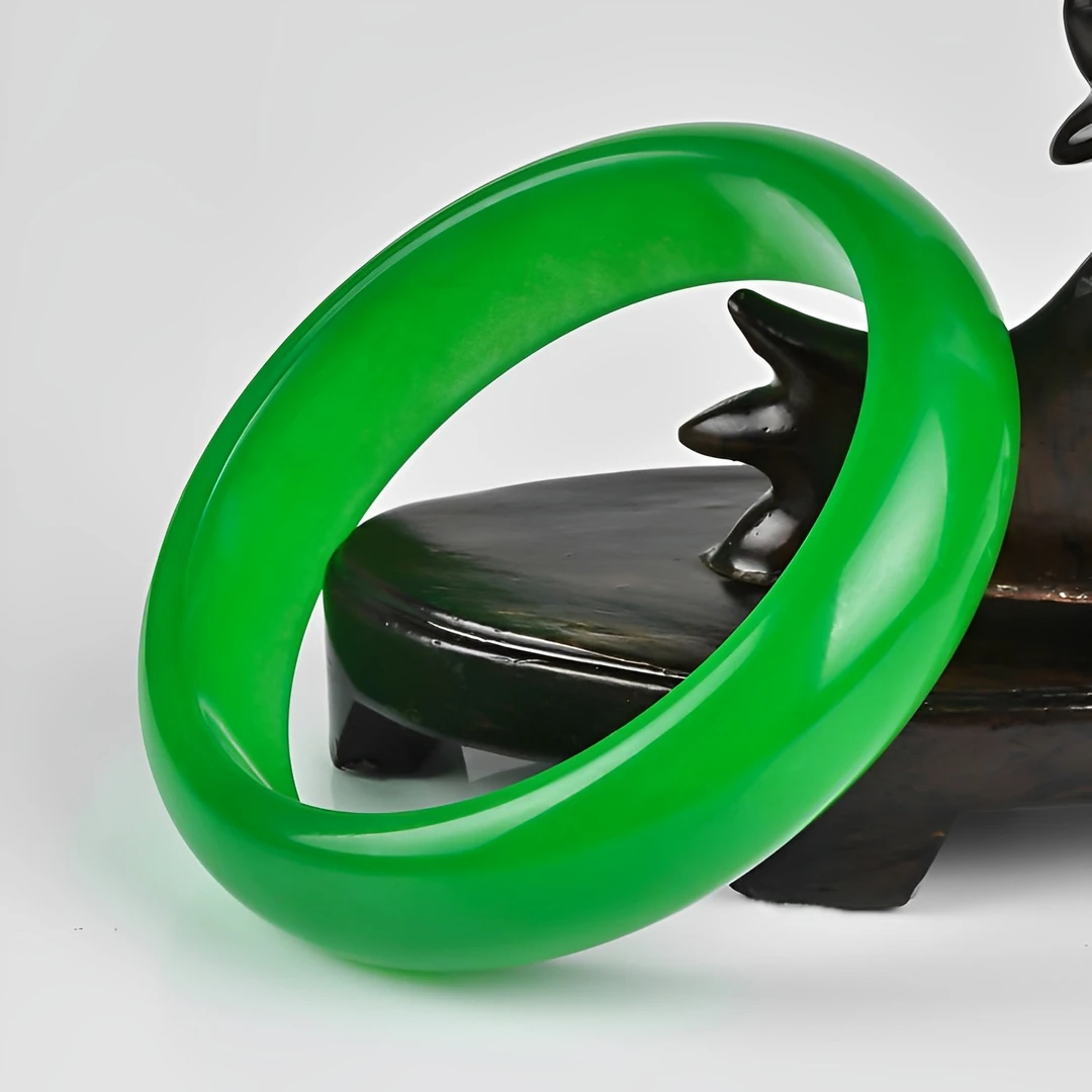 高品天然绿玛瑙玉镯优雅时尚款帝王玉绿玉髓手镯女款多样性发一