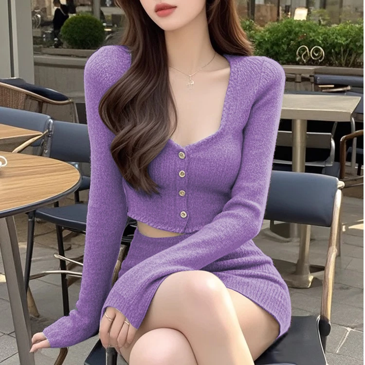 纯欲御姐风方领针织上衣女秋季韩系时尚高级感收腰显瘦包臀裙套装