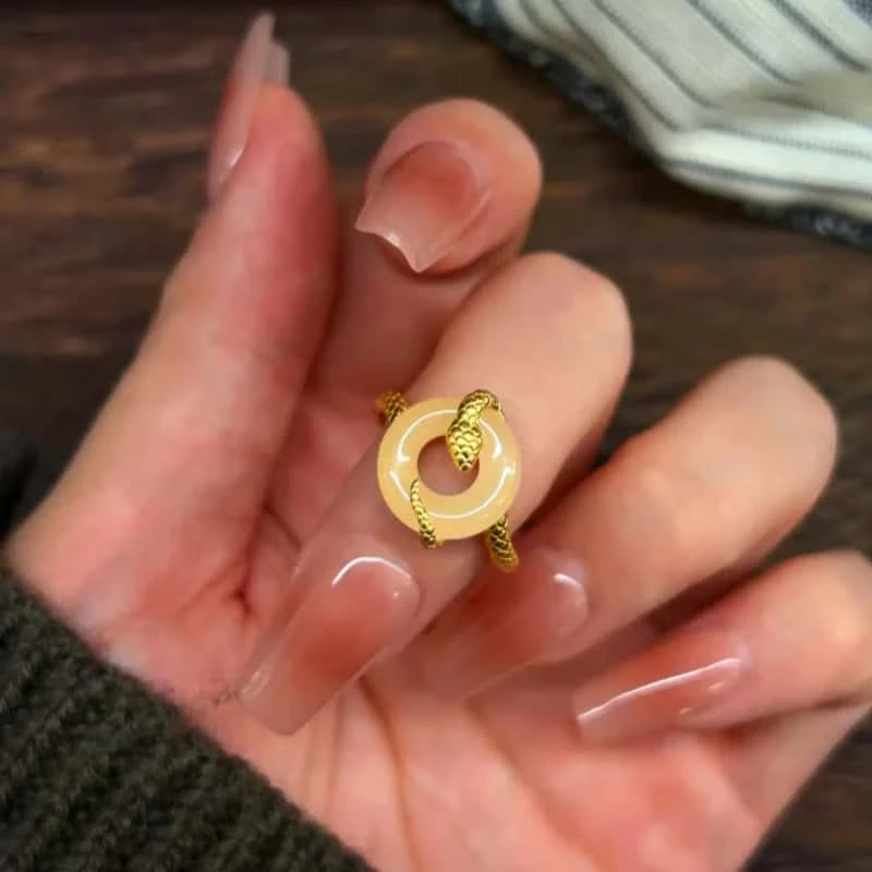 铜树脂项链 金色白蛇之缠平安扣戒指复古本命年灵蛇缠绕项链指环