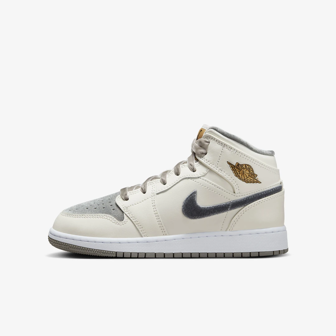 【现货】Air Jordan 1 Mid 篮球鞋 女款 青少年款 米灰 FB9899-100