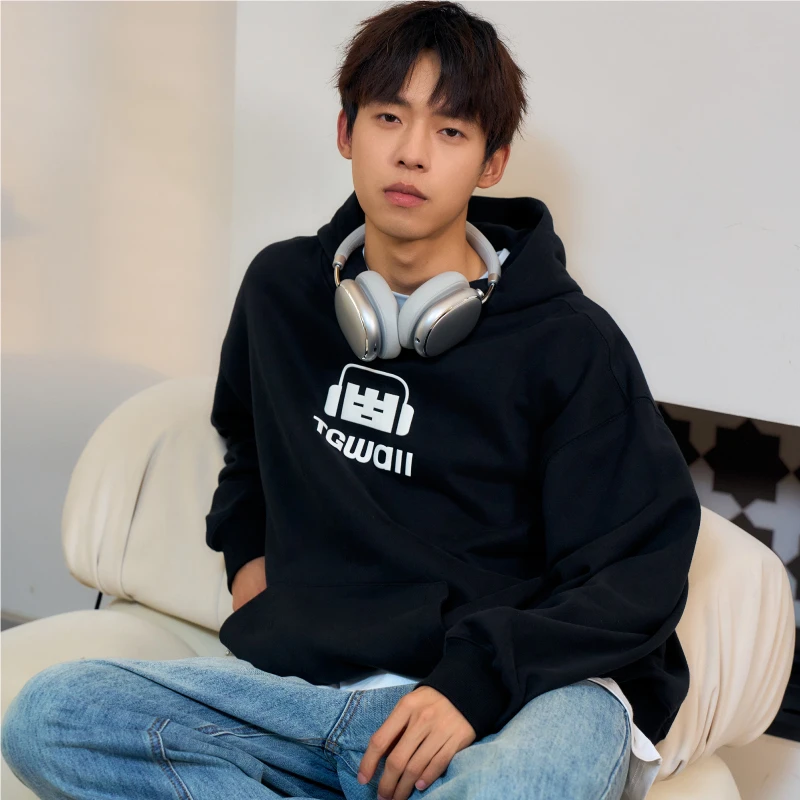 TGWALL「单曲循环」多巴胺情侣装落肩连帽衫男女宽松休闲时尚卫衣