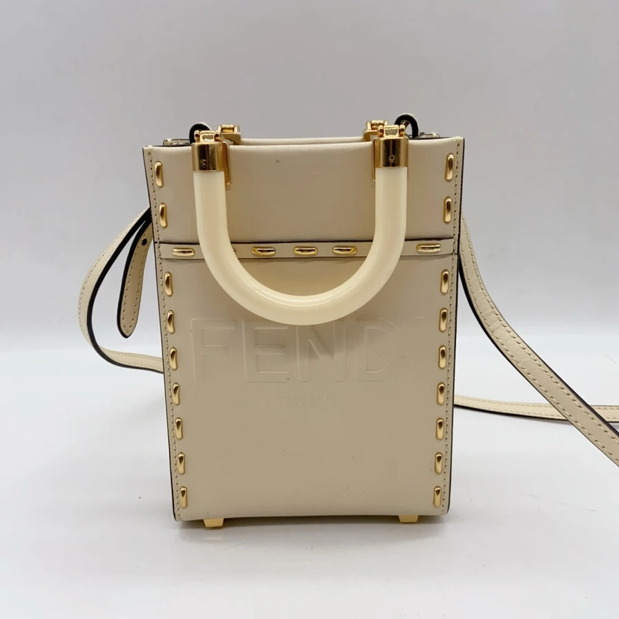 95新 FENDI/芬迪 芬迪白色斜挎包/1033 3103