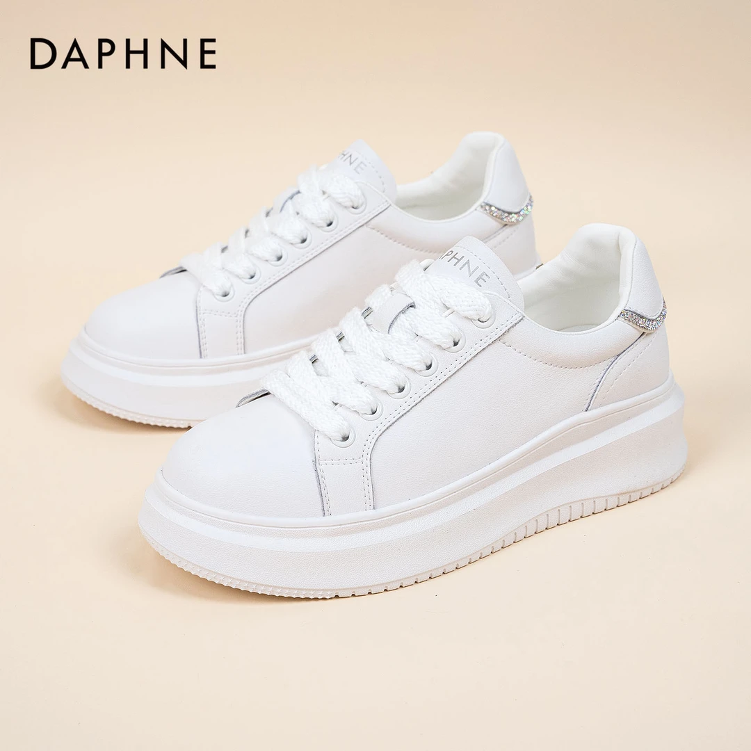 Daphne/达芙妮夏季新款圆头小白鞋百搭时尚休闲透气运动鞋女
