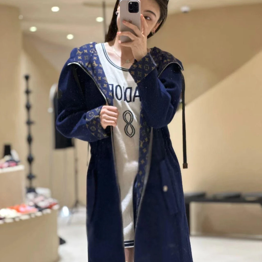 亿颗潮奢 99新 miya  LV内印满老花中长款束腰连帽羊毛大衣  F170