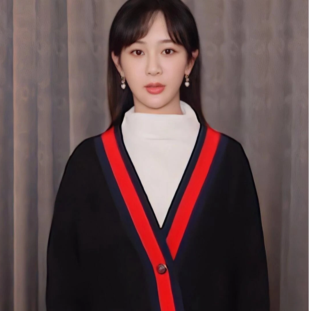 亿颗潮奢 99新 miya 古驰GUCCI红蓝配色V领针织衫开衫外套 A00884
